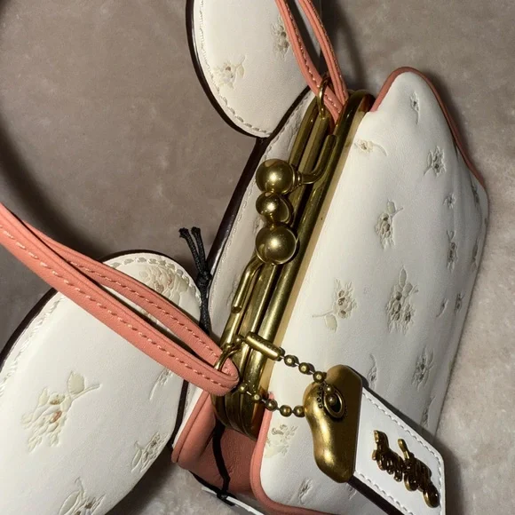 Limited Disney x Coach Minnie Mouse Kisslock Bag Cream & Pink Floral Print New! - Picture 13 of 17